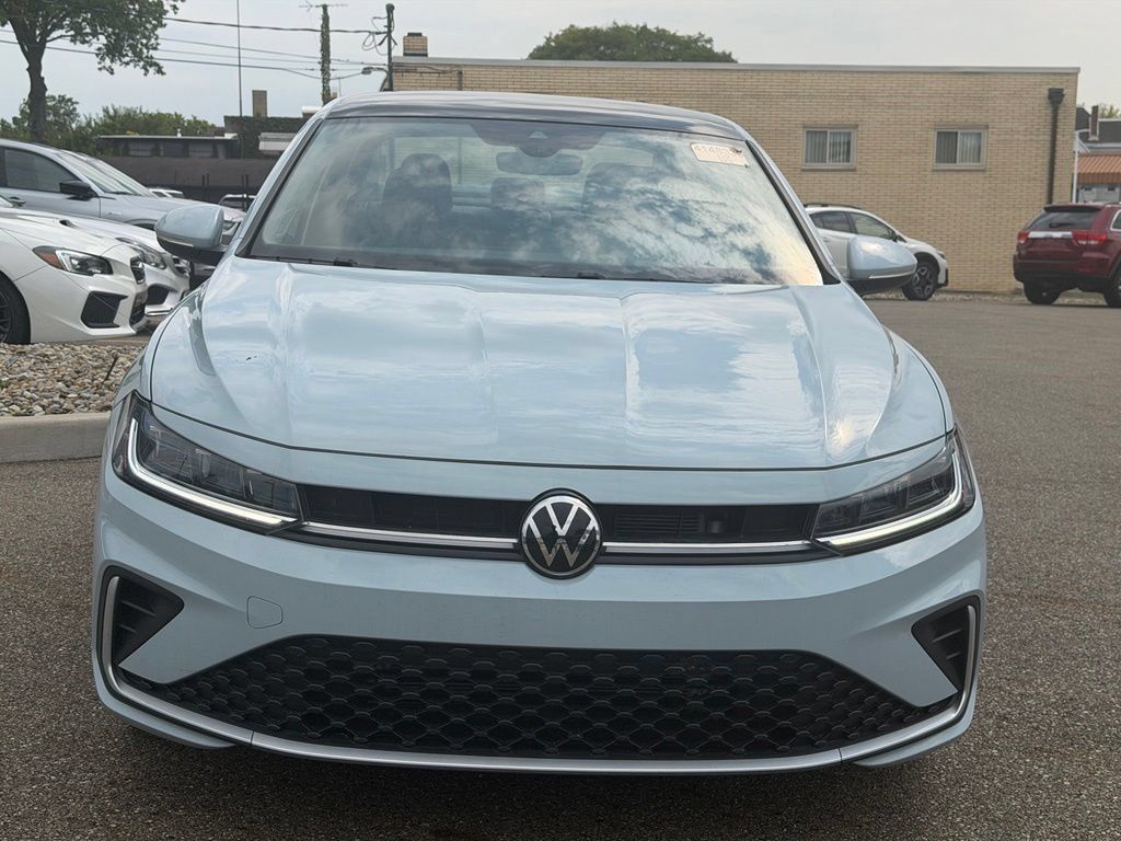 Used 2026 Volkswagen Jetta SEL FWD image 8