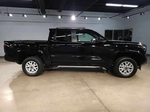 Used 2024 Toyota Tacoma SR5 image 8