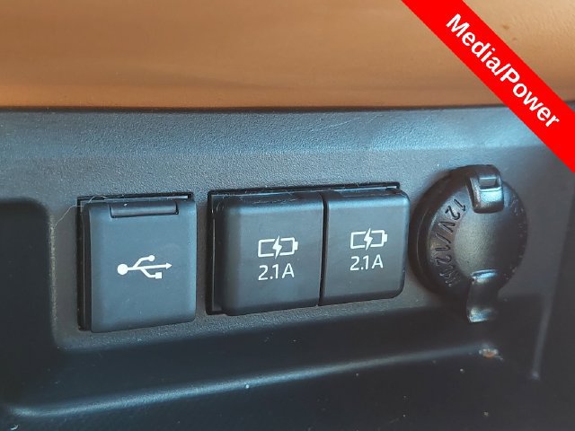 Certified 2020 Toyota Highlander Platinum AWD/4WD image 35