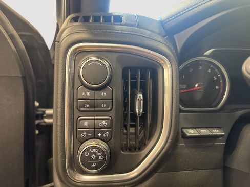 Used 2019 Chevrolet Silverado 1500 LTZ w/ LTZ Premium Package AWD/4WD image 26