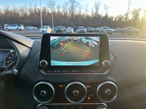 Used 2025 Nissan Sentra SV image 24