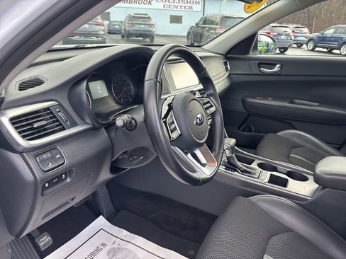 Used 2019 Kia Optima S image 8