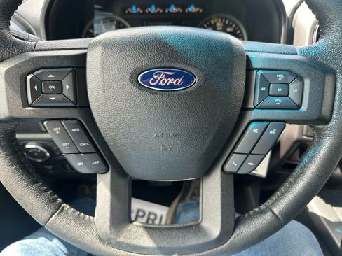 Used 2016 Ford F150 XLT w/ Equipment Group 302A Luxury image 12