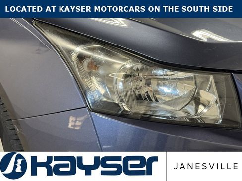 Used 2014 Chevrolet Cruze LT image 11