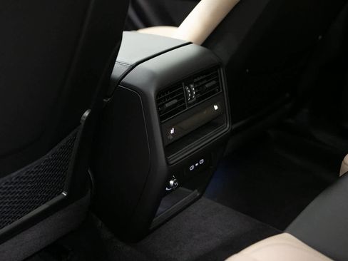 New 2026 Porsche Cayenne image 28