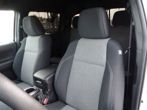 Used 2023 Toyota Tacoma TRD Off-Road image 20