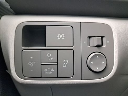 New 2025 Hyundai Ioniq 6 SEL image 26