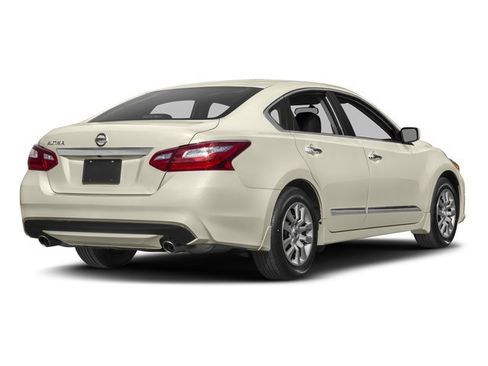 Used 2017 Nissan Altima 2.5 S FWD image 5
