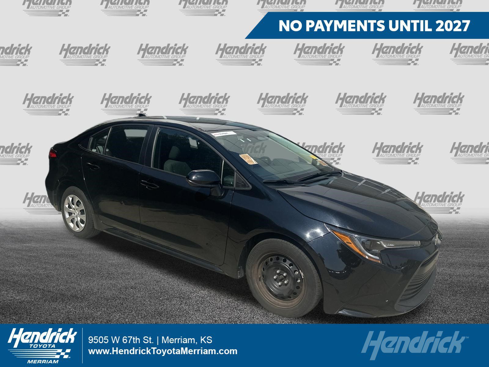 Used 2025 Toyota Corolla LE FWD image 1