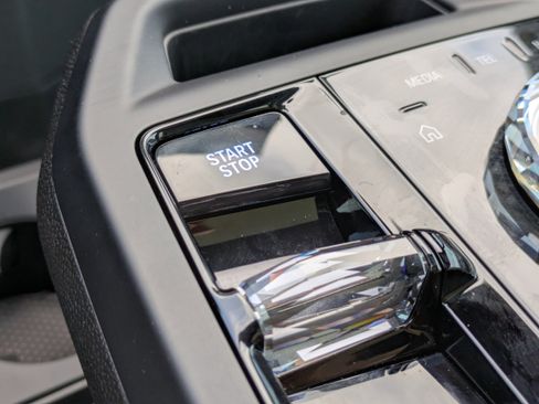 Used 2025 BMW iX M60 image 21