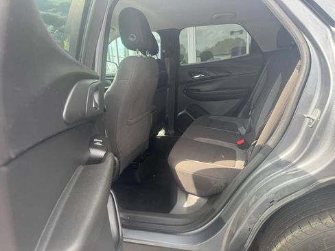 Used 2021 Chevrolet TrailBlazer LT w/ Convenience Package FWD image 5