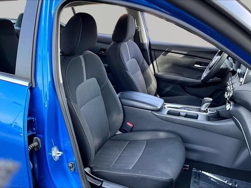 Used 2025 Nissan Sentra SV FWD image 20