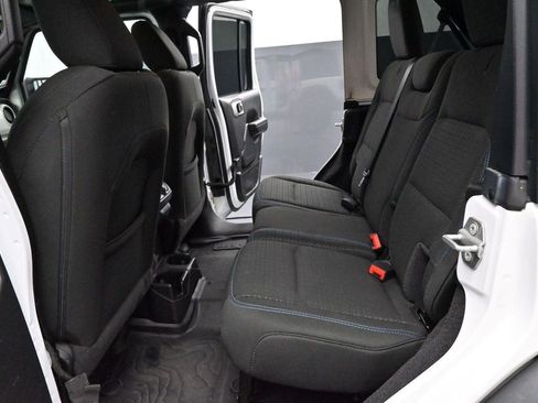 Used 2021 Jeep Wrangler Unlimited Sport AWD/4WD image 25