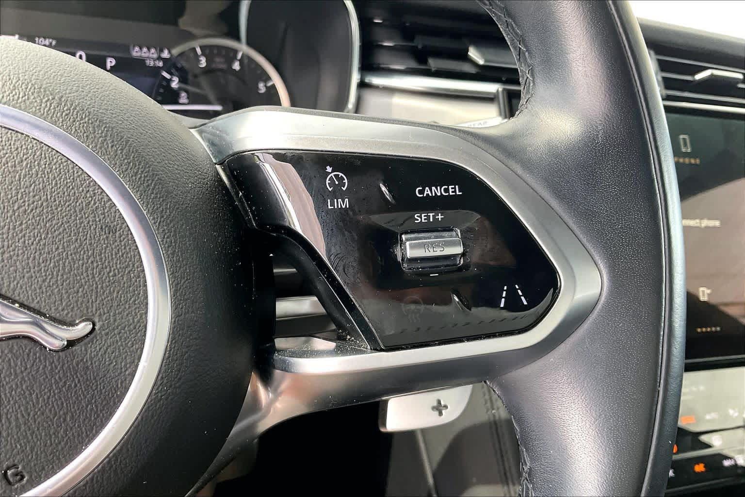 Used 2022 Jaguar F-PACE S AWD/4WD image 25