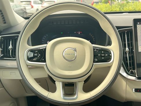 New 2026 Volvo XC90 B5 Ultra w/ Protection Package Premier image 16