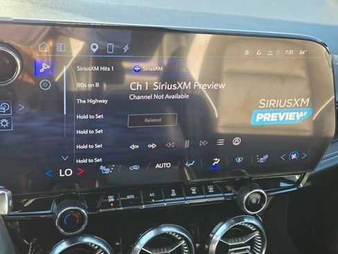 Used 2024 Chevrolet Blazer EV LT AWD/4WD image 18
