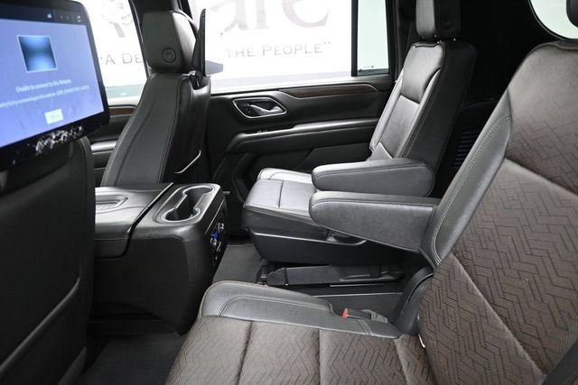 Used 2022 Chevrolet Suburban High Country AWD/4WD image 25