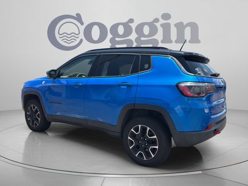 Used 2021 Jeep Compass Trailhawk AWD/4WD image 3
