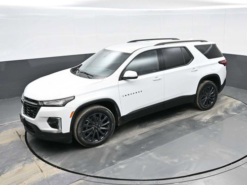 Used 2022 Chevrolet Traverse RS w/ LPO, Cargo Package image 24