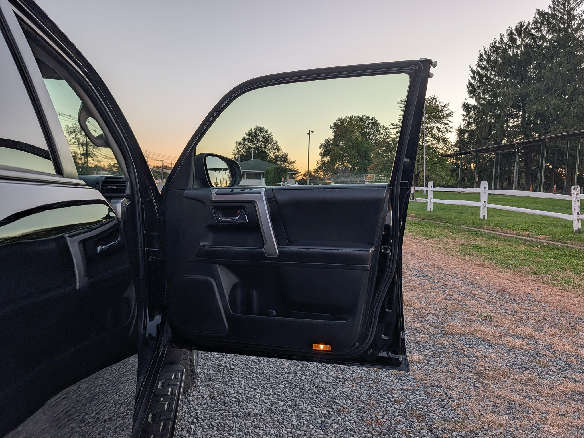 Used 2014 Toyota 4Runner SR5 Premium AWD/4WD image 13