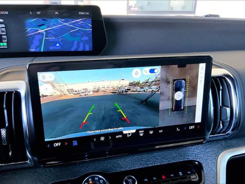 Certified 2025 Ford Expedition Tremor image 29