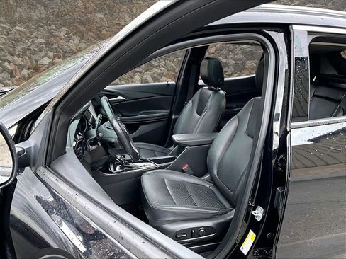 Used 2020 Buick Encore GX Essence w/ Experience Buick Package image 23