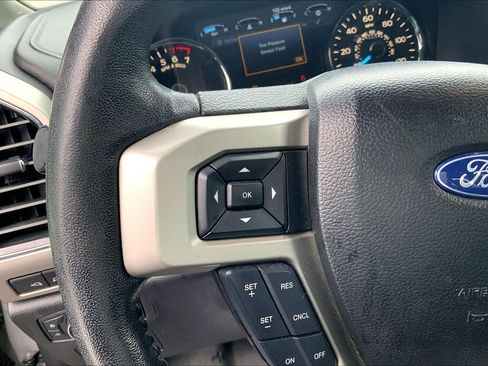 Used 2018 Ford F150 Lariat w/ Equipment Group 502A Luxury image 20