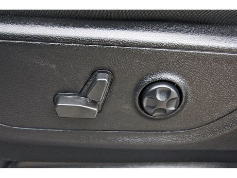 Used 2021 RAM 1500 Big Horn RWD image 28