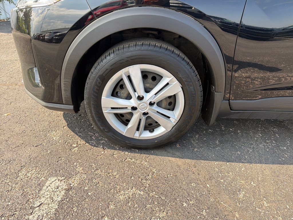 Certified 2022 Nissan Kicks S FWD image 27