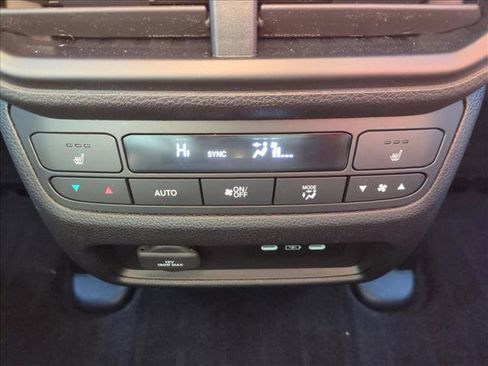 Used 2024 Honda Ridgeline Black Edition image 17