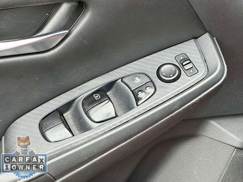 Used 2020 Nissan Sentra SV FWD image 19