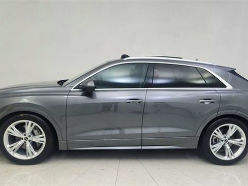 Used 2023 Audi Q8 Prestige w/ Prestige Package image 10