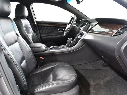 Used 2013 Ford Taurus Limited FWD image 10