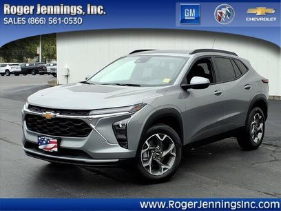 Used 2025 Chevrolet Trax LT w/ LT Convenience Package
