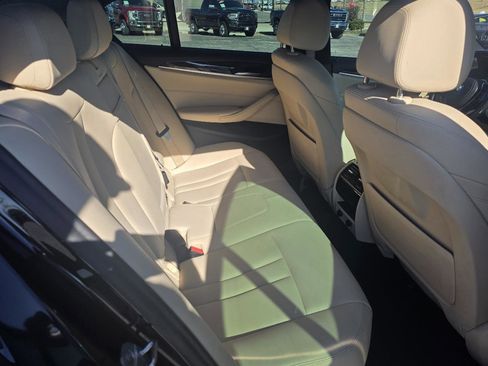 Used 2019 BMW 530i RWD image 15