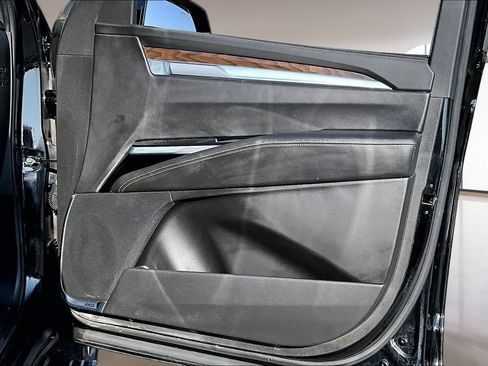 Used 2025 Cadillac Escalade Sport Platinum w/ LPO, Floor Liner Package AWD/4WD image 19