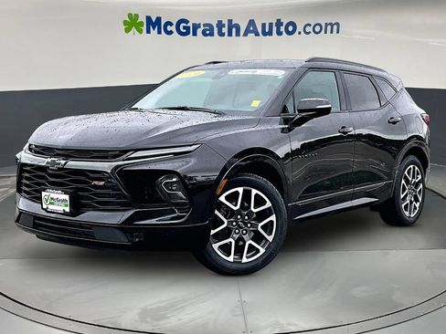 Used 2024 Chevrolet Blazer RS w/ Enhanced Convenience Package AWD/4WD image 3