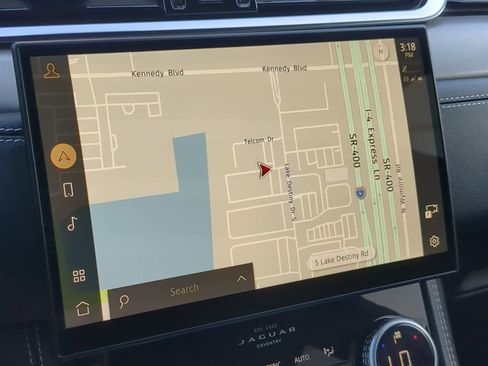 Used 2024 Jaguar F-PACE R-Dynamic S image 30