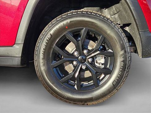 New 2025 Jeep Grand Cherokee Altitude w/ Trailer Tow Package image 10