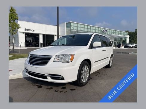 Used 2016 Chrysler Town & Country Touring w/ Driver Convenience Group FWD image 1
