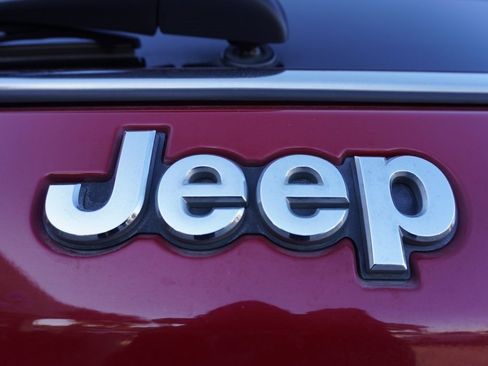 Used 2018 Jeep Compass Limited w/ Navigation Group image 30