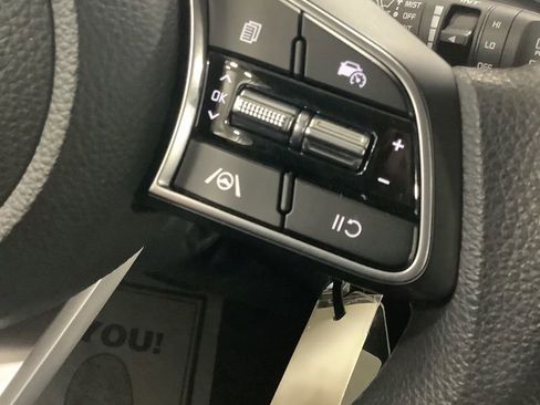 Certified 2025 Kia Seltos LX AWD/4WD image 15