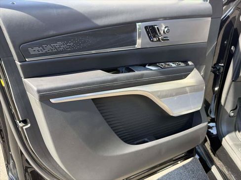 Used 2026 Cadillac Vistiq Platinum w/ LPO, Floor Liner Package AWD/4WD image 18
