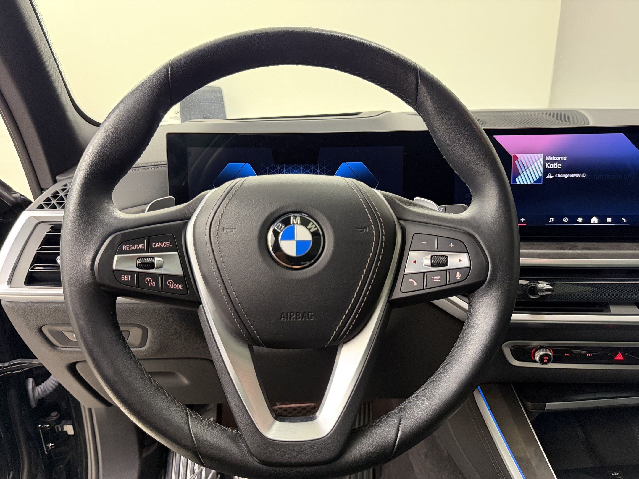 Used 2024 BMW X5 sDrive40i w/ Premium Package RWD image 11