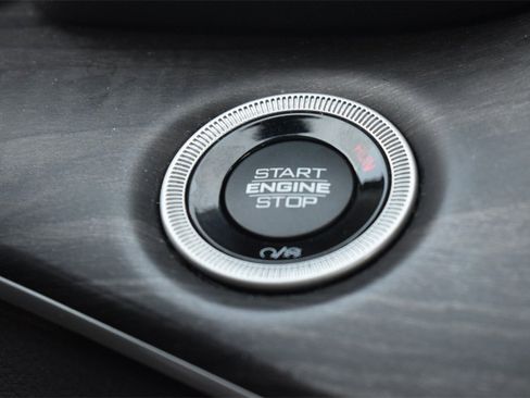 Used 2023 Jeep Grand Cherokee L Limited image 34