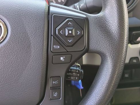 Used 2020 Toyota Tacoma SR w/ SR Convenience Package RWD image 24