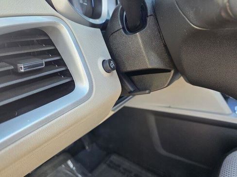 Used 2011 Chevrolet Equinox LT w/ Driver Convenience Package image 17