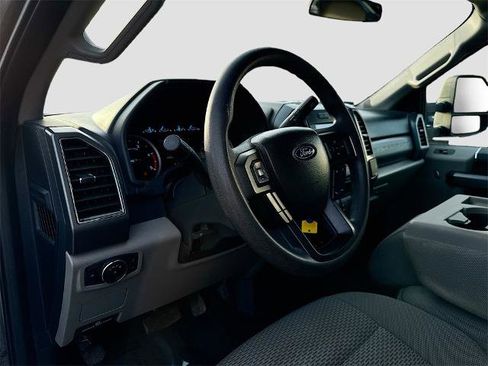 Certified 2022 Ford F250 XLT image 9