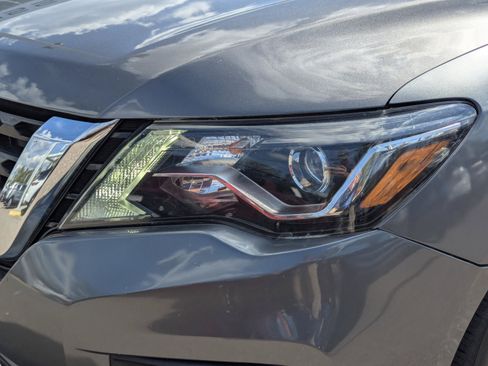 Used 2020 Nissan Pathfinder Platinum AWD/4WD image 42