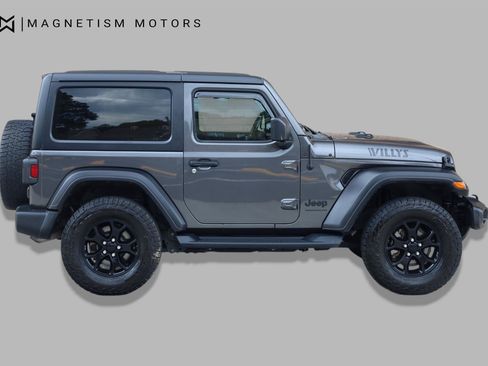 Used 2021 Jeep Wrangler Sport AWD/4WD image 2